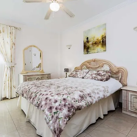 Caroline Holiday home *